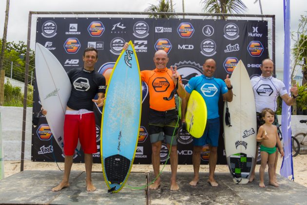 Pódio Grand Master Surf Trip SP Contest, primeira etapa, Praia de Maresias, São Sebastião. Foto: Silas Garciar.