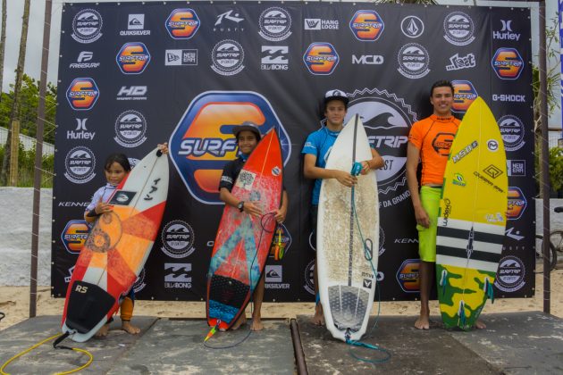 Pódio Junior Surf Trip SP Contest, primeira etapa, Praia de Maresias, São Sebastião. Foto: Silas Garciar.