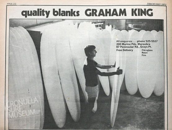 Graham King é um daqueles poucos mestres ainda operante na arte de fazer blocos de poliuretano. Repare a data da foto. Foto: Arquivo pessoal.