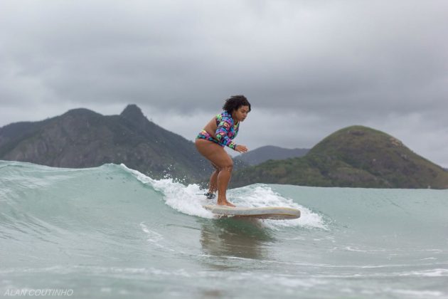 Rio Surf’n’Stay promove segunda edição do camp para mulheres que querem aprimorar o surfe. Foto: Mounique Santos.