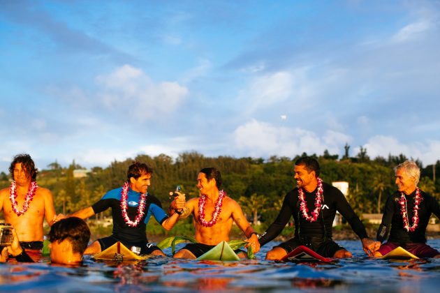 Kahea Hart, Cerimônia de abertura do 32° Quiksilver Eddie Aikau, Waimea Bay, Havaí. Foto: Rodrigo Lima.