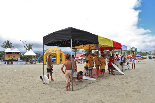 Encontro Paulista de Escolas de Surf, praia da Enseada, Bertioga (SP). Foto: Adriana Berlinck.