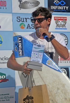 Renan Borba Copa Rio-Grandense de Surf Amador 2016, praia dos Molhes, Torres (RS). Foto: Bárbara Agra.