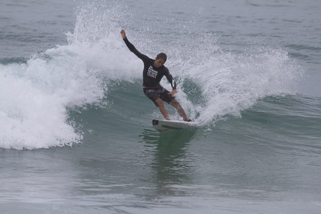 Rodrigo Couto XVI Mormaii Brasiliense de Surf, Praia do Silveira, Garopaba. Foto: James Thisted.