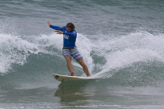 Carlos Carpinelli XVI Mormaii Brasiliense de Surf, Praia do Silveira, Garopaba. Foto: James Thisted.