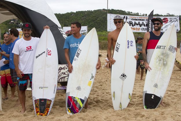 Pódio Open XVI Mormaii Brasiliense de Surf, Praia do Silveira, Garopaba. Foto: James Thisted.