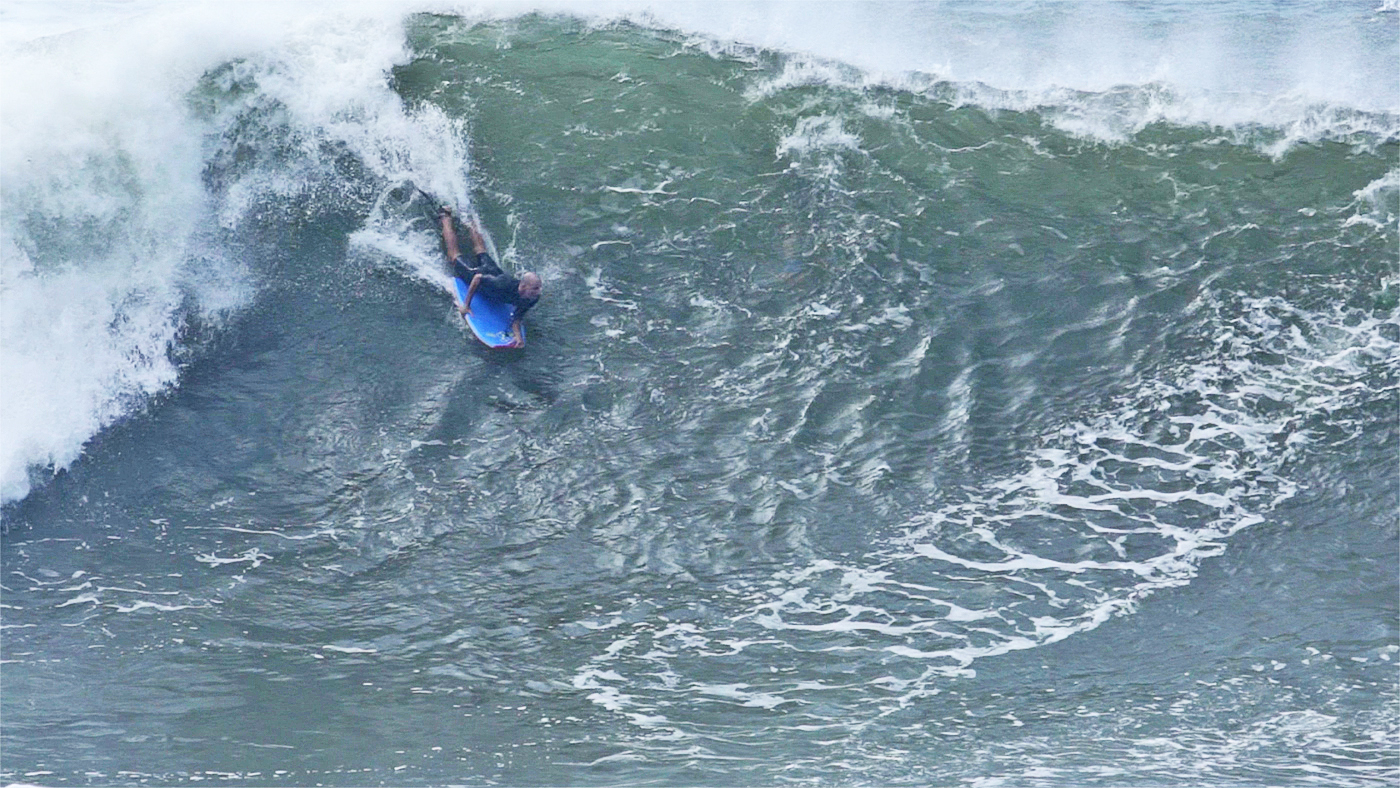 Bodyboarders duelam em Pipe