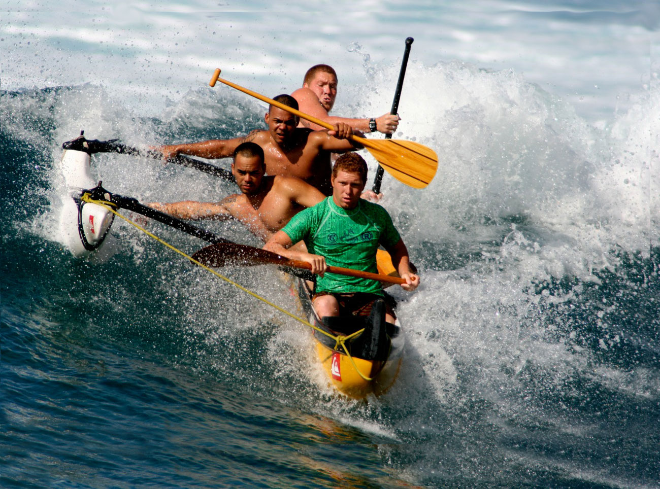 A história do surfe de canoa polinésia