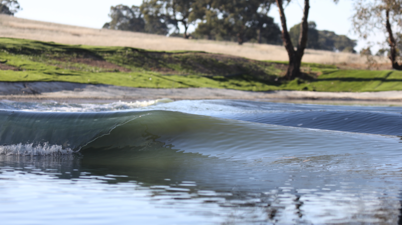 Mark Occhilupo ajuda a desenvolver piscina de ondas revolucionária na Austrália. Foto: Divulgação.