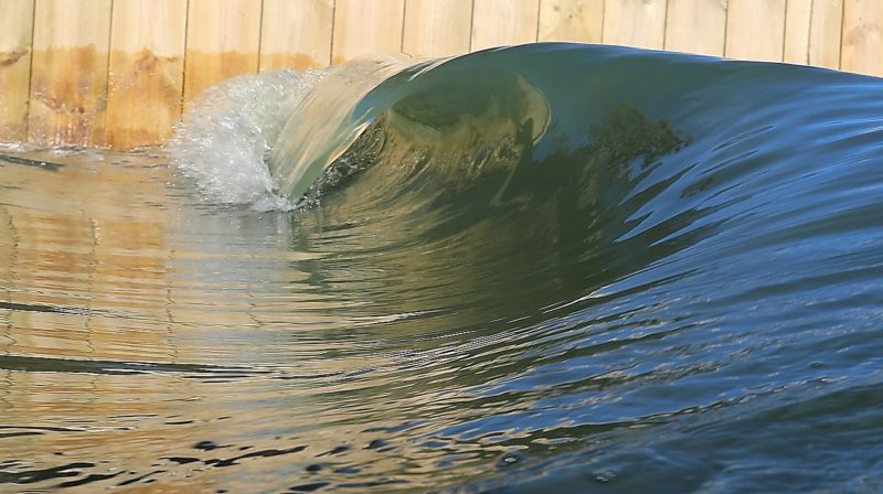 Mark Occhilupo ajuda a desenvolver piscina de ondas revolucionária na Austrália. Foto: Divulgação.