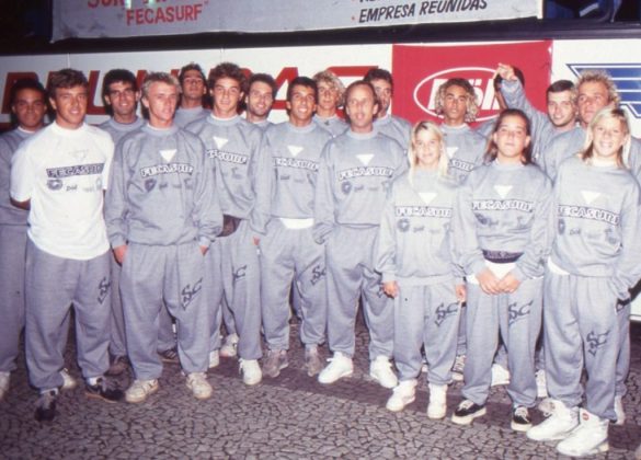 Equipe Fecasurf de 91 no Brasileiro Amador anos 1990. Foto: Divulgação.