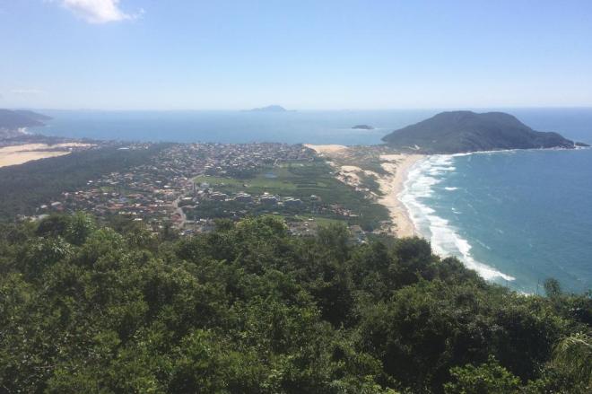 Praias enfrentam problemas com a qualidade da água.