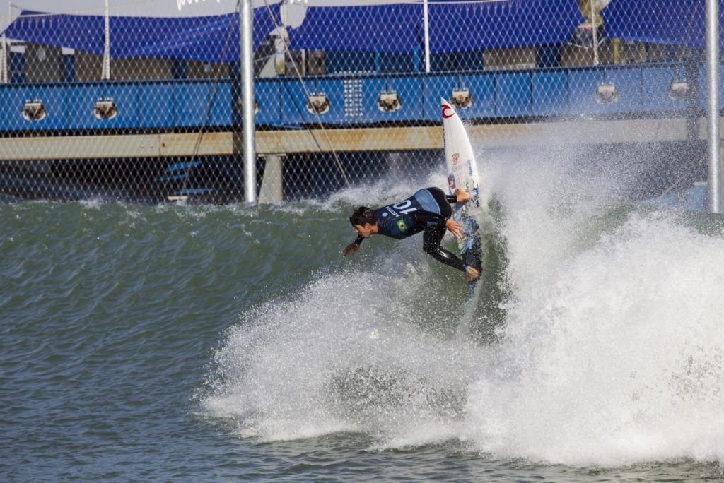 Surfistas também terão que se adaptar às exigentes regras do Comitê Olímpico Internacional.
