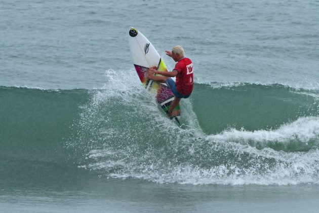 Alax Soares, Hang Loose Surf Attack 2017, Praia do Tombo, Guarujá (SP). Foto: Munir El Hage.