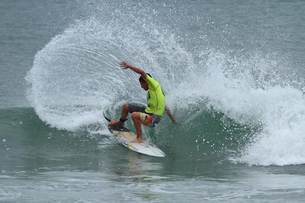 Caio Costa, Hang Loose Surf Attack 2017, Praia do Tombo, Guarujá (SP). Foto: Munir El Hage.