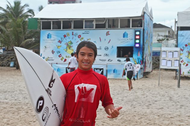 Daniel Adisaka, Hang Loose Surf Attack 2017, Praia do Tombo, Guarujá (SP). Foto: Munir El Hage.
