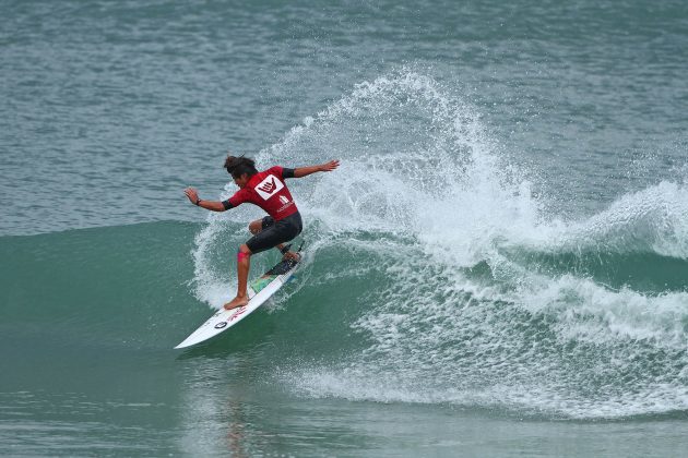 Daniel Adisaka, Hang Loose Surf Attack 2017, Praia do Tombo, Guarujá (SP). Foto: Munir El Hage.