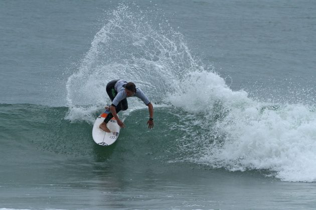 Guilherme Marques, Hang Loose Surf Attack 2017, Praia do Tombo, Guarujá (SP). Foto: Munir El Hage.