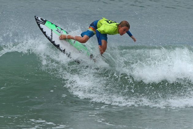 Ryan Coelho, Hang Loose Surf Attack 2017, Praia do Tombo, Guarujá (SP). Foto: Munir El Hage.