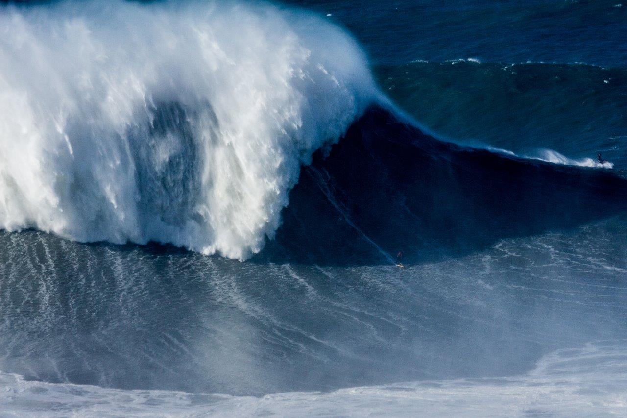 Rodrigo Koxa detém o recorde de maior onda já surfada na história.