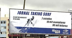 Jornal Taking Surf invade outdoors