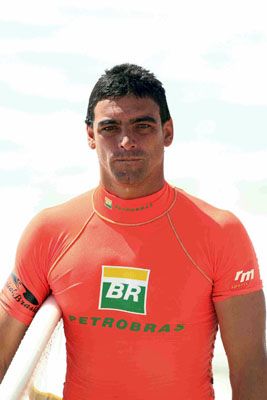 Leo Neves, Seletiva Petrobras 2006, Baía de Maracaípe, Pernambuco. Foto: Clemente Coutinho.